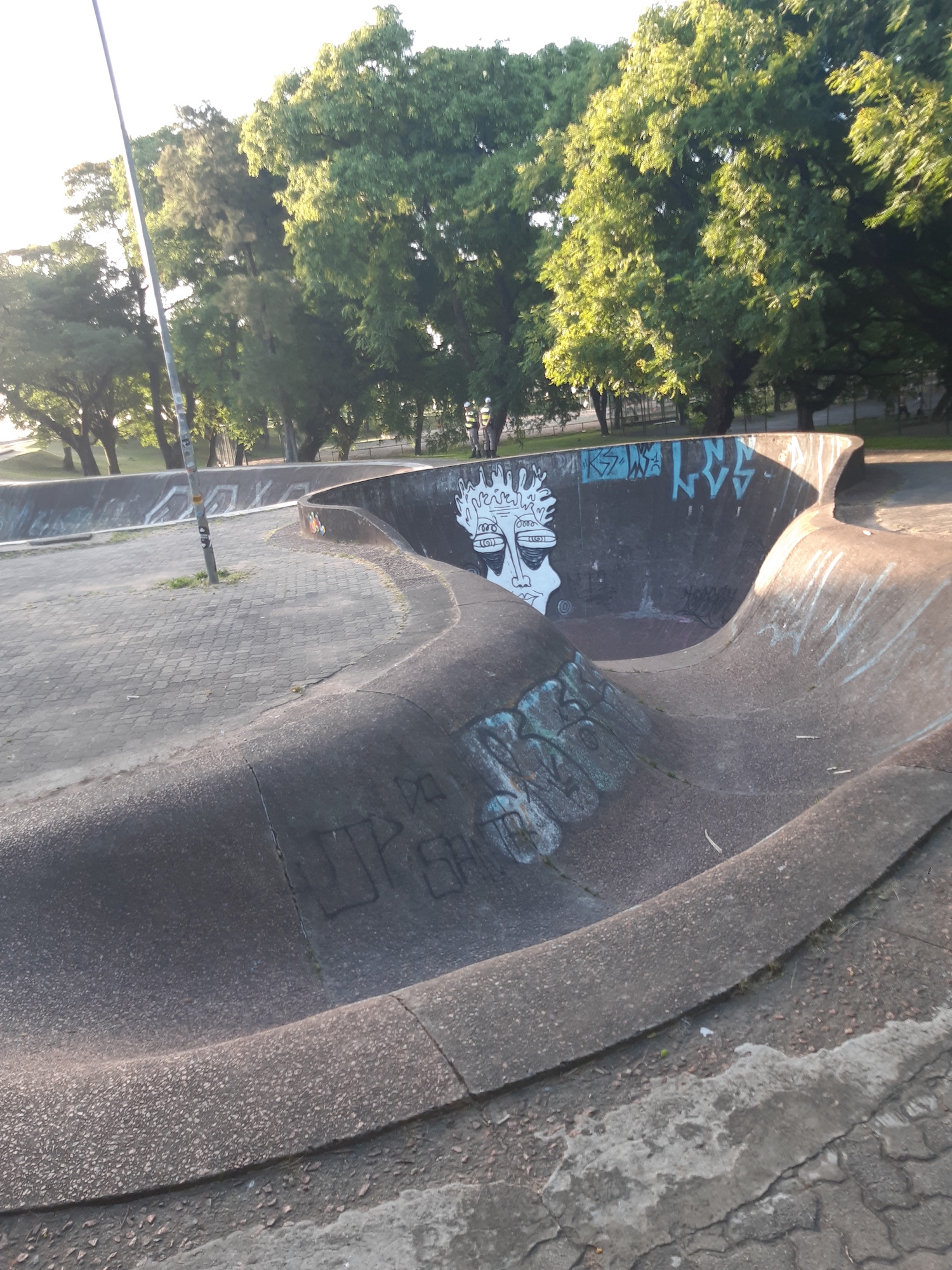 Address Praia de Belas skatepark